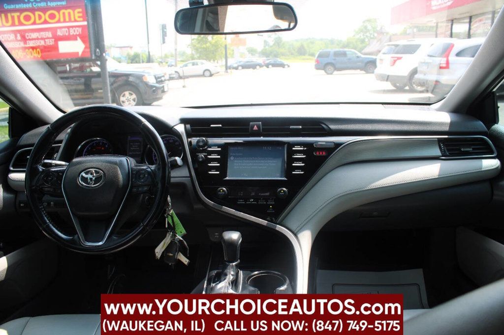2019 Toyota Camry SE Automatic - 22907592 - 18
