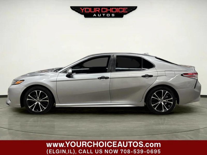 2019 Toyota Camry SE Automatic - 23054695 - 1