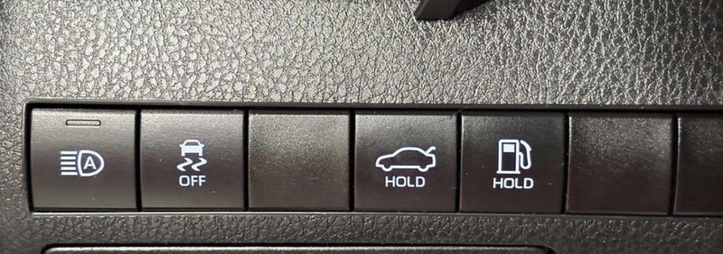 2019 Toyota Camry SE Automatic - 23054695 - 25