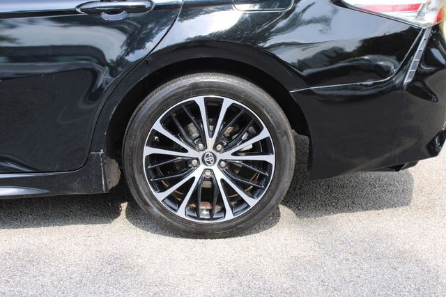 2019 Toyota Camry SE Automatic - 23045704 - 30