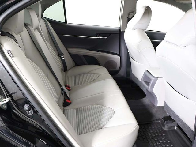 2019 Toyota Camry SE Automatic - 23029378 - 30