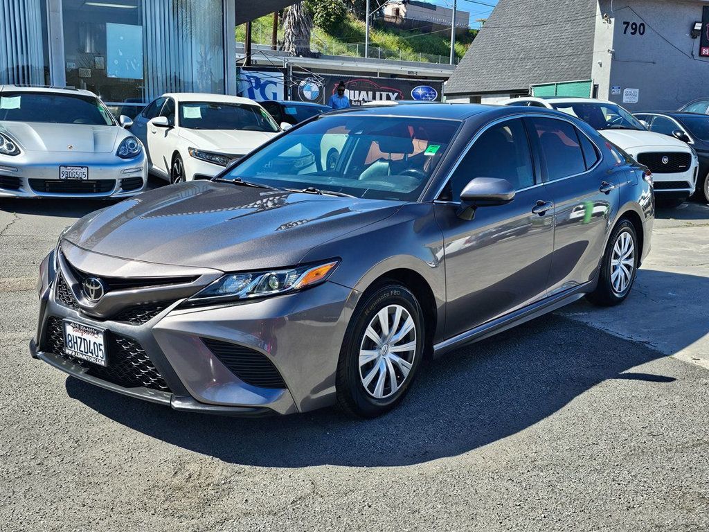 2019 Toyota Camry SE Automatic - 22401433 - 4