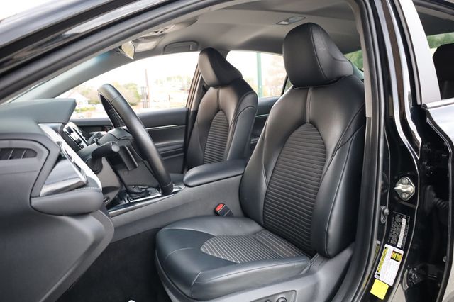 2019 Toyota Camry SE Automatic - 22969338 - 14