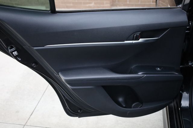 2019 Toyota Camry SE Automatic - 22969338 - 15