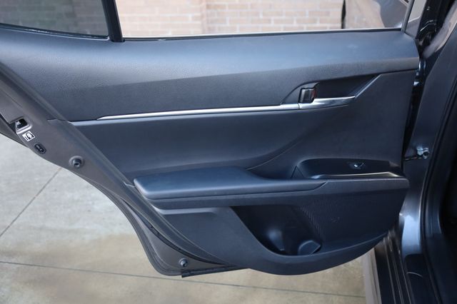 2019 Toyota Camry SE Automatic - 22972619 - 15