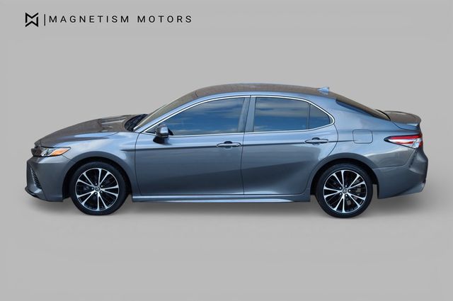 2019 Toyota Camry SE Automatic - 22972619 - 1