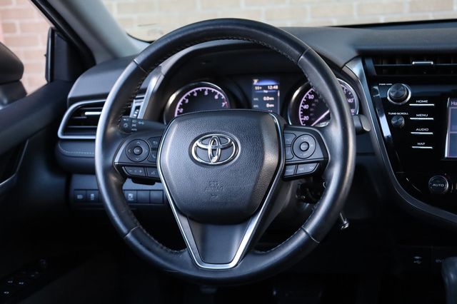 2019 Toyota Camry SE Automatic - 22972619 - 25