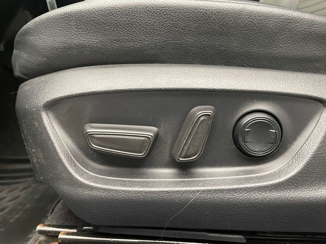 2019 Toyota Camry SE Automatic - 22987785 - 12