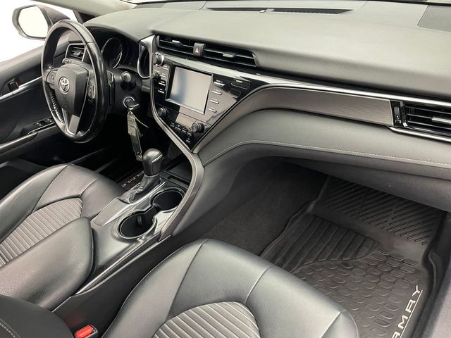 2019 Toyota Camry SE Automatic - 22987785 - 18