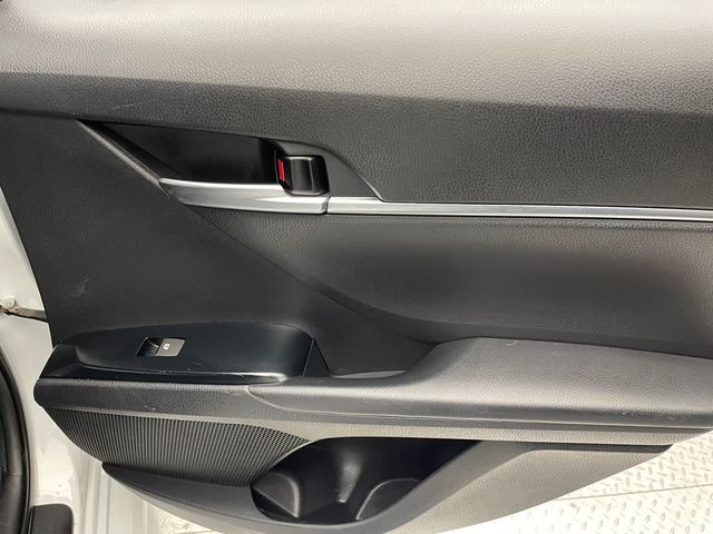 2019 Toyota Camry SE Automatic - 22987785 - 21
