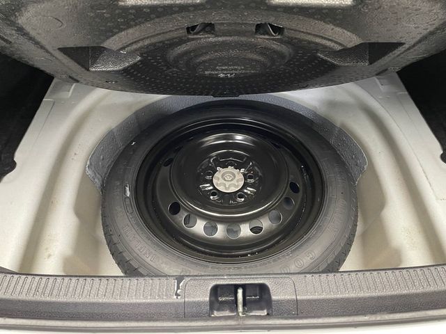 2019 Toyota Camry SE Automatic - 22987785 - 35