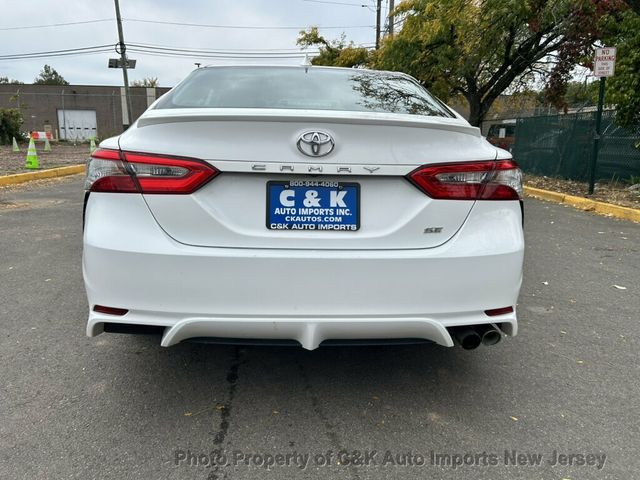 2019 Toyota Camry SE,MOON ROOF! BACK-UP CAMRA! AUDIO PKG! APPLE CAR-PLAY! CONV PKG - 23095605 - 11