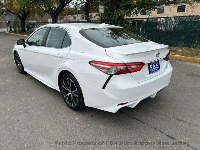 2019 Toyota Camry SE,MOON ROOF! BACK-UP CAMRA! AUDIO PKG! APPLE CAR-PLAY! CONV PKG - 23095605 - 14