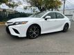 2019 Toyota Camry SE,MOON ROOF! BACK-UP CAMRA! AUDIO PKG! APPLE CAR-PLAY! CONV PKG - 23095605 - 17