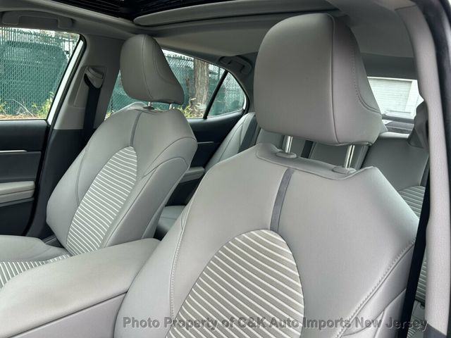2019 Toyota Camry SE,MOON ROOF! BACK-UP CAMRA! AUDIO PKG! APPLE CAR-PLAY! CONV PKG - 23095605 - 22