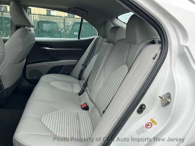2019 Toyota Camry SE,MOON ROOF! BACK-UP CAMRA! AUDIO PKG! APPLE CAR-PLAY! CONV PKG - 23095605 - 26