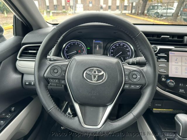 2019 Toyota Camry SE,MOON ROOF! BACK-UP CAMRA! AUDIO PKG! APPLE CAR-PLAY! CONV PKG - 23095605 - 33