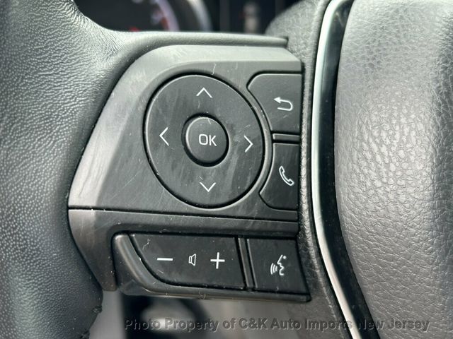2019 Toyota Camry SE,MOON ROOF! BACK-UP CAMRA! AUDIO PKG! APPLE CAR-PLAY! CONV PKG - 23095605 - 34