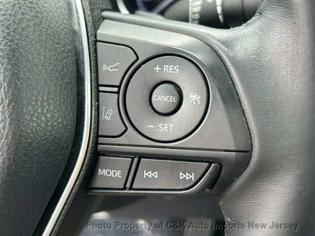 2019 Toyota Camry SE,MOON ROOF! BACK-UP CAMRA! AUDIO PKG! APPLE CAR-PLAY! CONV PKG - 23095605 - 35