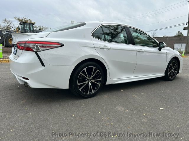 2019 Toyota Camry SE,MOON ROOF! BACK-UP CAMRA! AUDIO PKG! APPLE CAR-PLAY! CONV PKG - 23095605 - 8