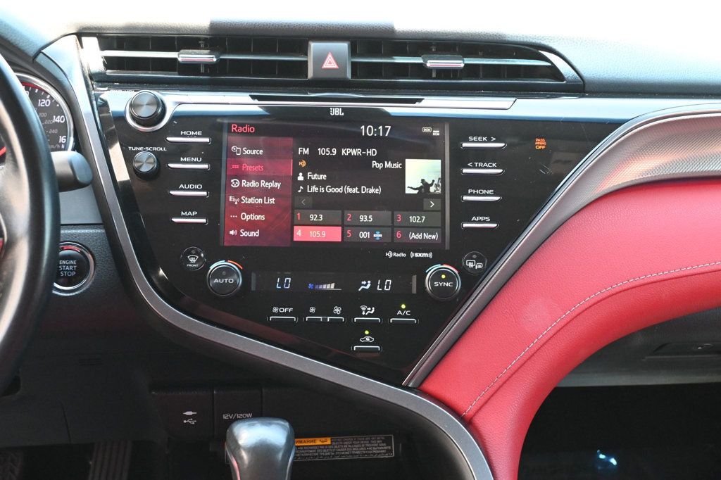 2019 Toyota Camry XSE photo 5