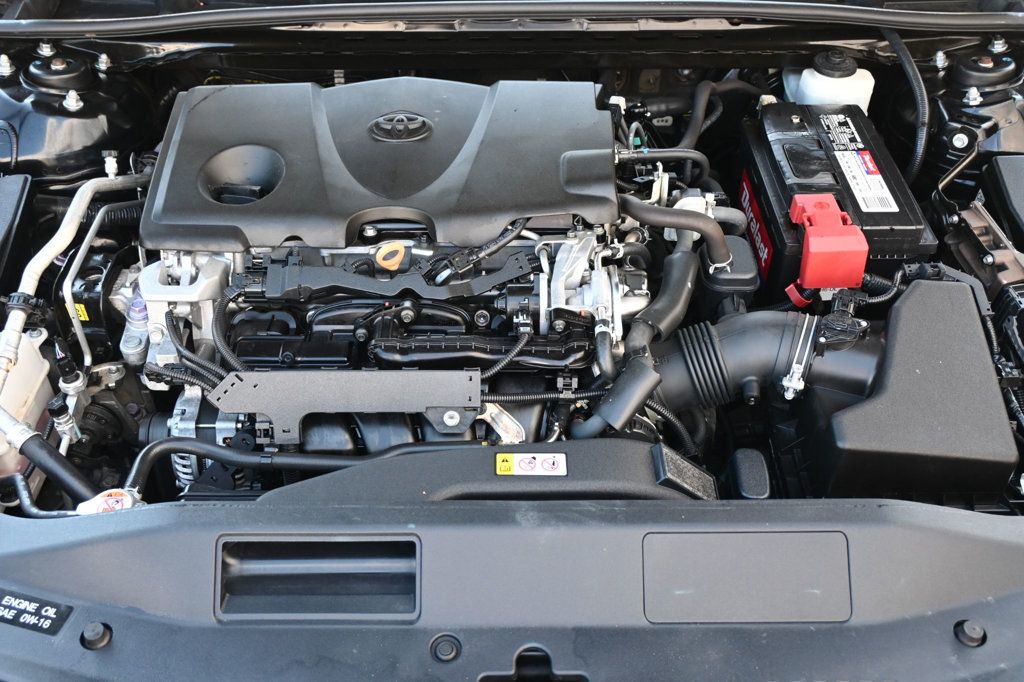 2019 Toyota Camry XSE photo 12