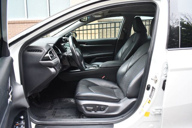 2019 Toyota Camry XSE Automatic - 22999395 - 20