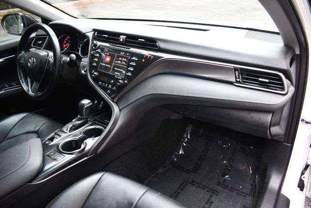 2019 Toyota Camry XSE Automatic - 22999395 - 34