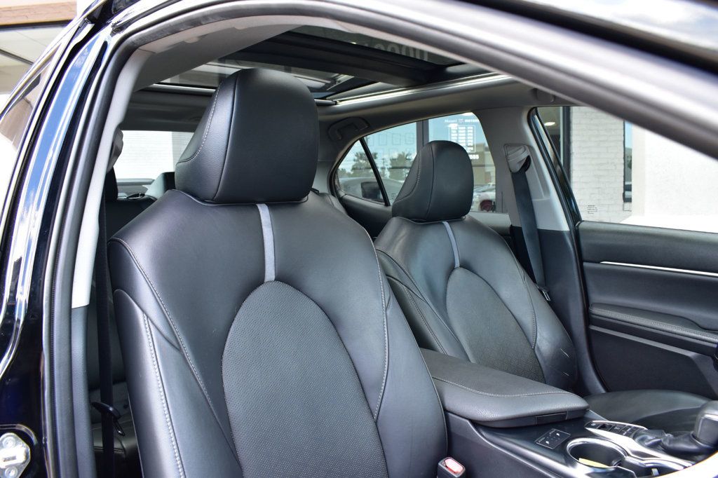 2019 Toyota Camry XSE Automatic - 23078883 - 15