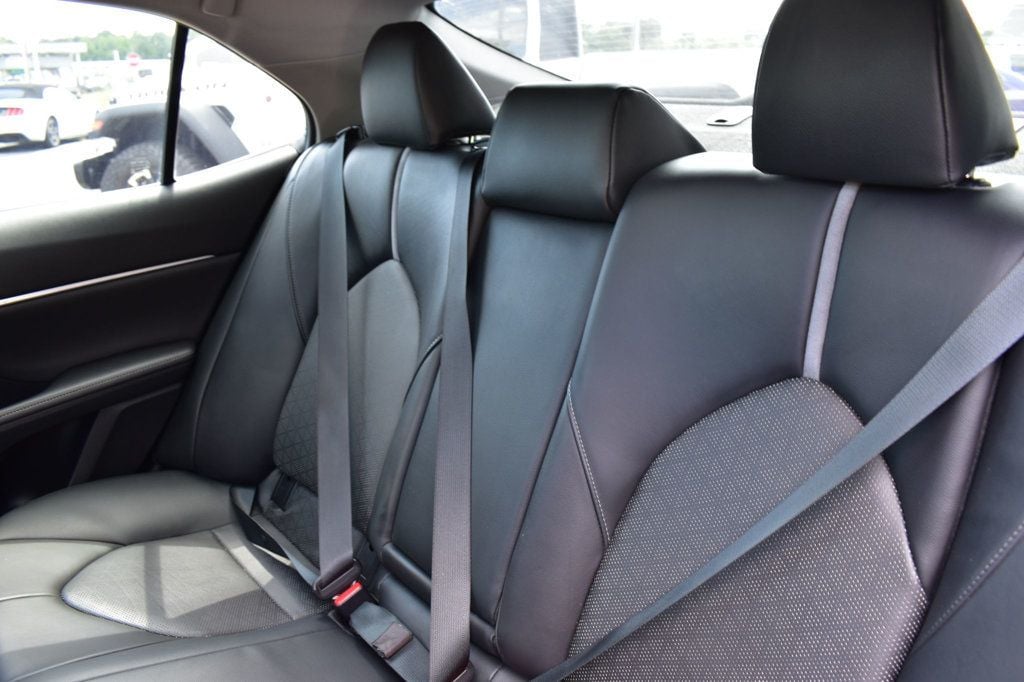 2019 Toyota Camry XSE Automatic - 23078883 - 21
