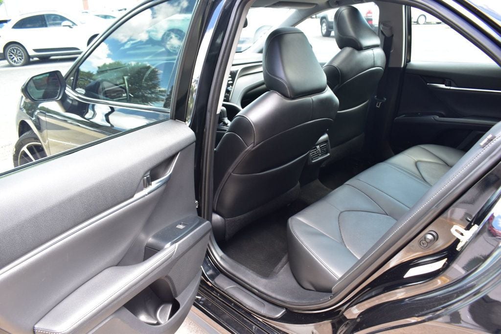 2019 Toyota Camry XSE Automatic - 23078883 - 22