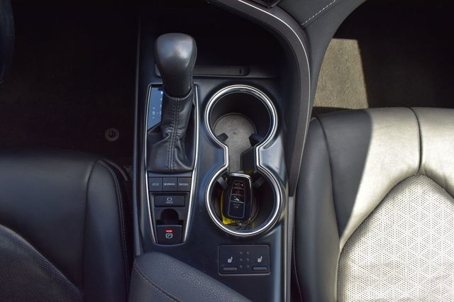 2019 Toyota Camry XSE Automatic - 23078883 - 26