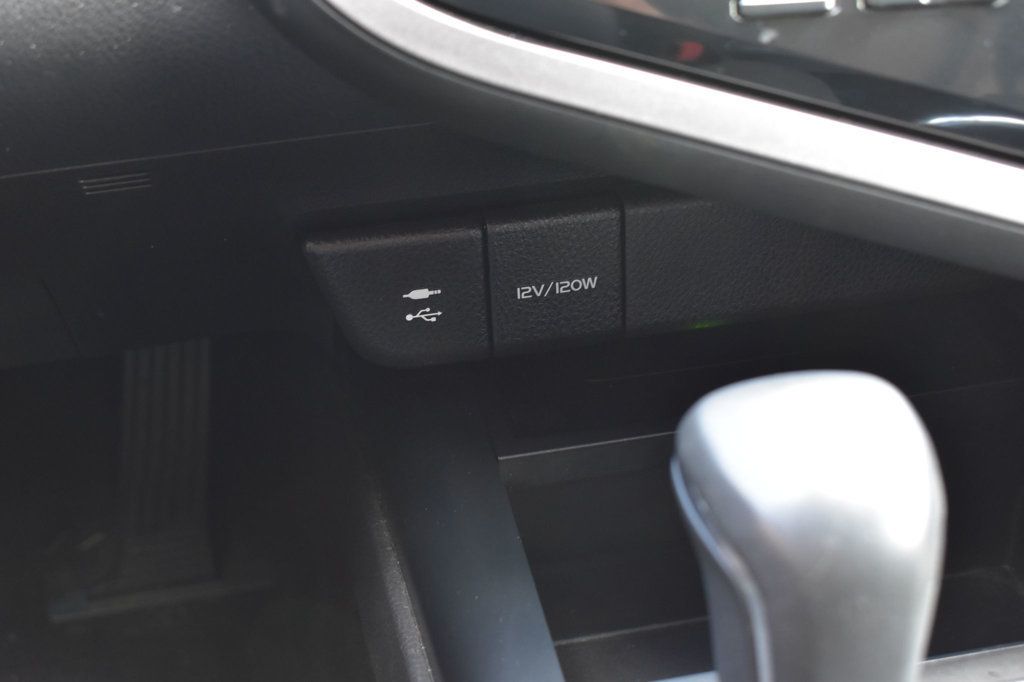 2019 Toyota Camry XSE Automatic - 23078883 - 27