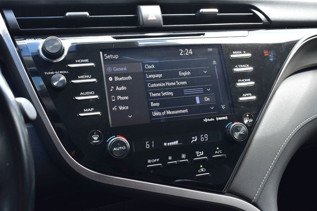 2019 Toyota Camry XSE Automatic - 23078883 - 32