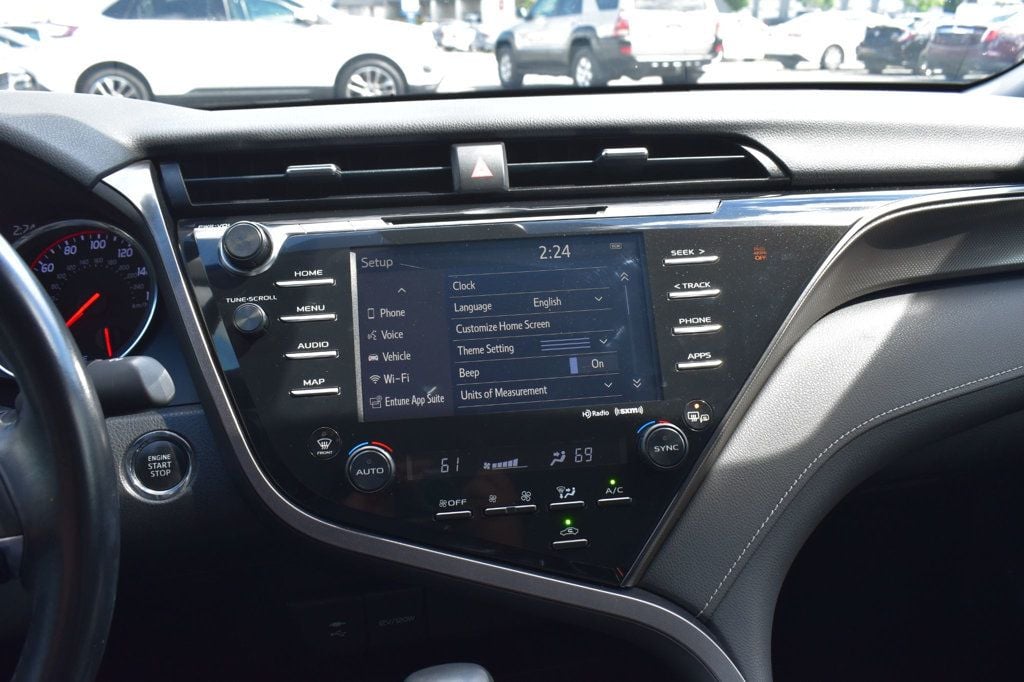 2019 Toyota Camry XSE Automatic - 23078883 - 33