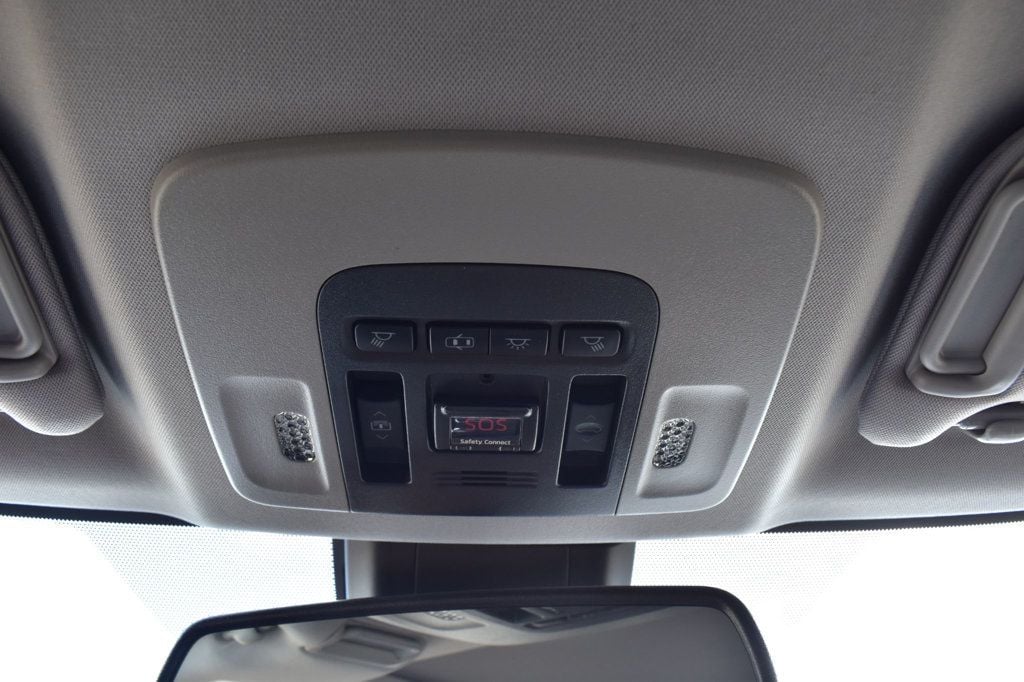 2019 Toyota Camry XSE Automatic - 23078883 - 38