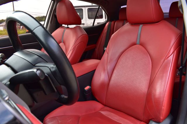 2019 Toyota Camry XSE Automatic - 23081565 - 11