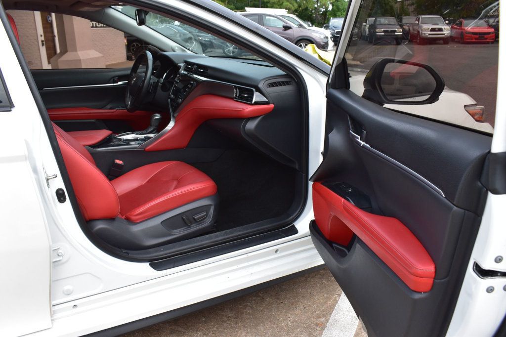 2019 Toyota Camry XSE Automatic - 23081565 - 15