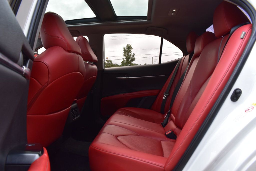 2019 Toyota Camry XSE Automatic - 23081565 - 16