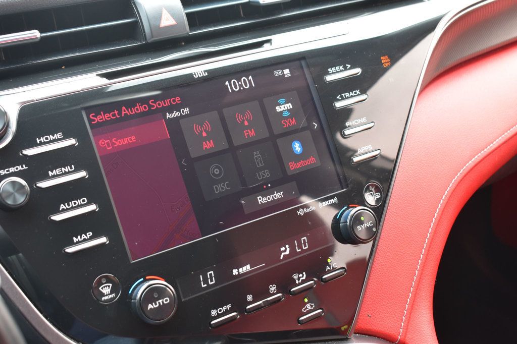 2019 Toyota Camry XSE Automatic - 23081565 - 32