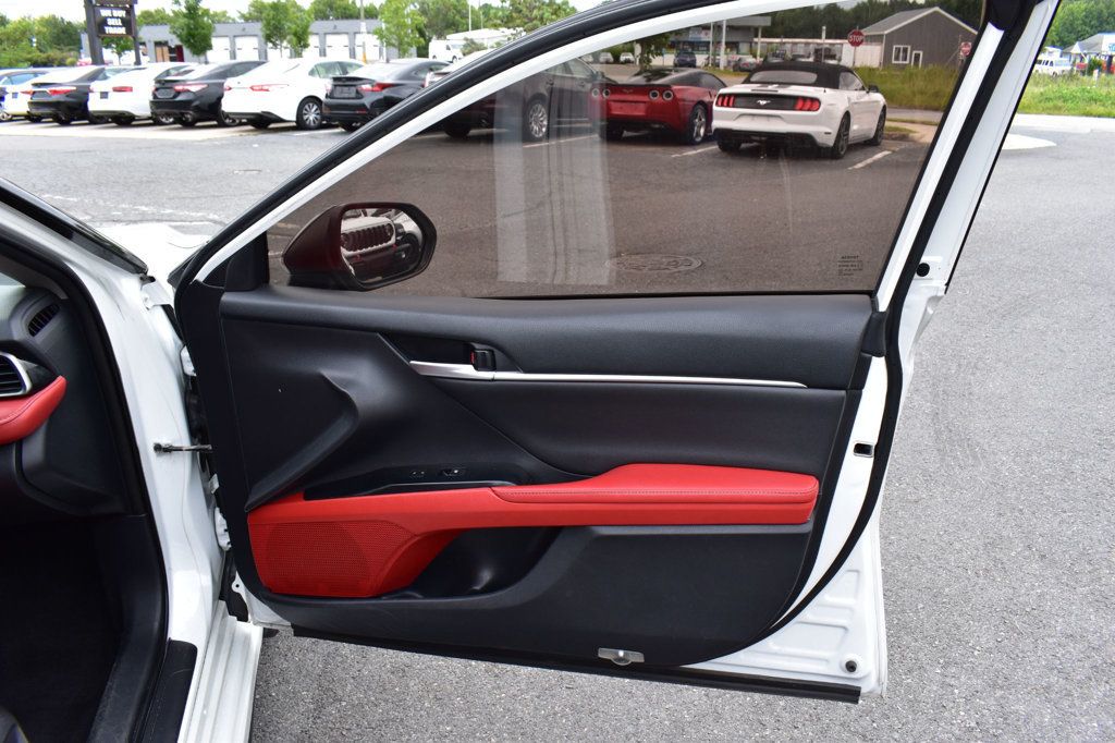 2019 Toyota Camry XSE Automatic - 23081565 - 43