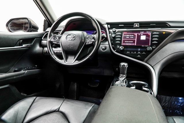 2019 Toyota Camry XSE Automatic - 22947504 - 18