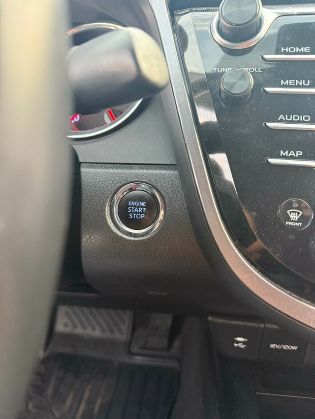 2019 Toyota Camry XSE Automatic - 22981638 - 18