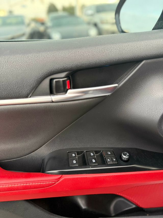 2019 Toyota Camry XSE Automatic - 22981638 - 20