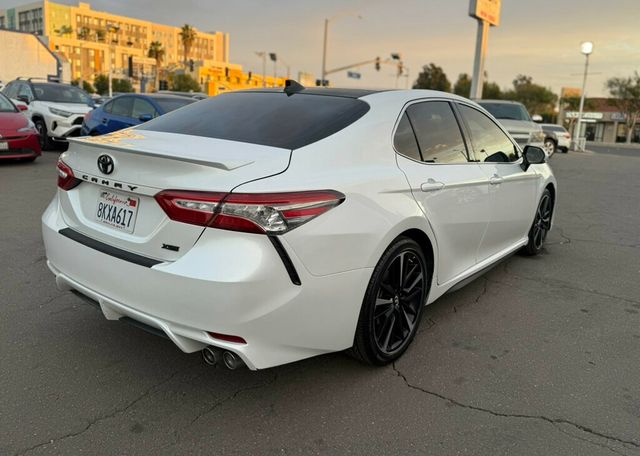 2019 Toyota Camry XSE Automatic - 22981638 - 3