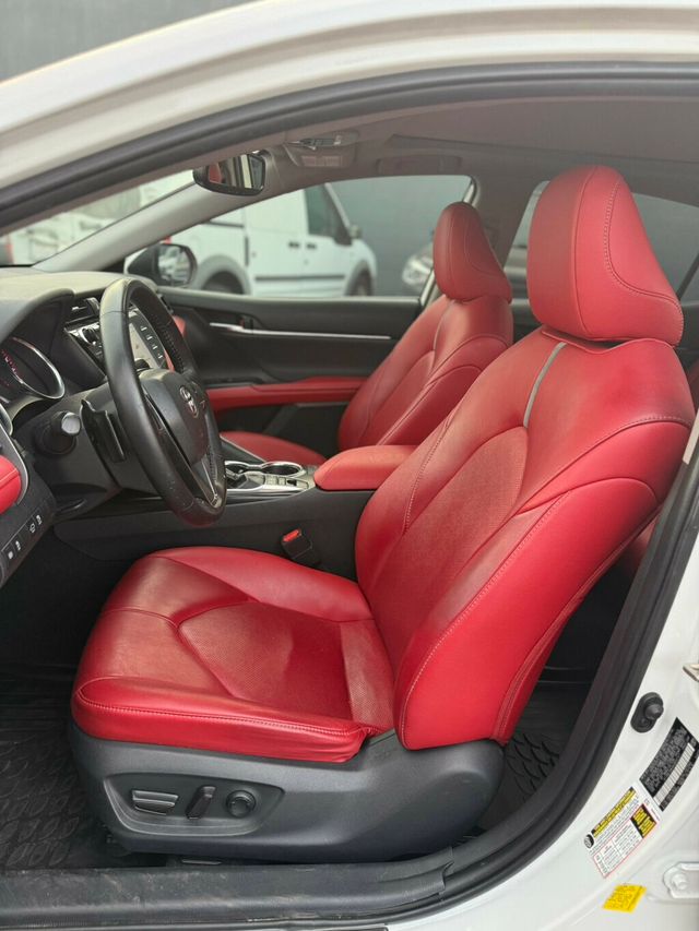 2019 Toyota Camry XSE Automatic - 22981638 - 6