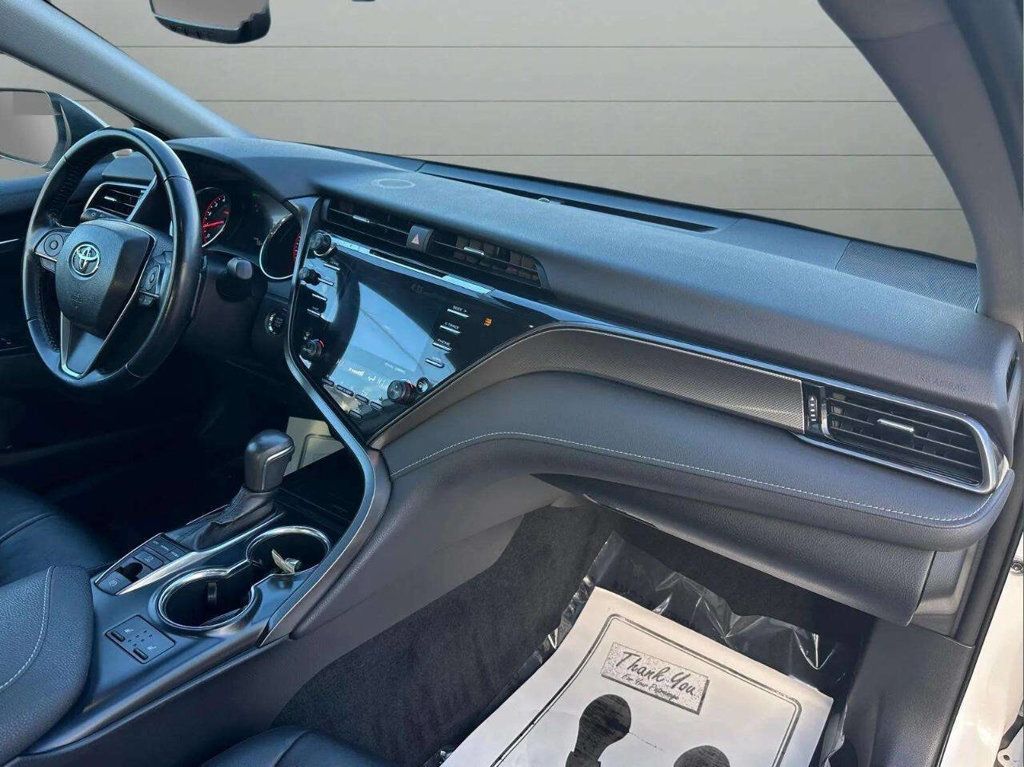 2019 Toyota Camry XSE Automatic - 22939187 - 11