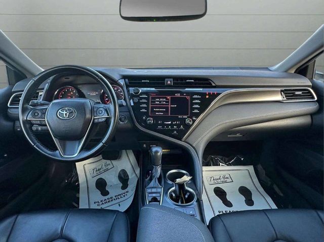 2019 Toyota Camry XSE Automatic - 22939187 - 13