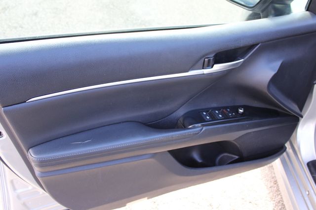 2019 Toyota Camry XSE Automatic - 22966139 - 30