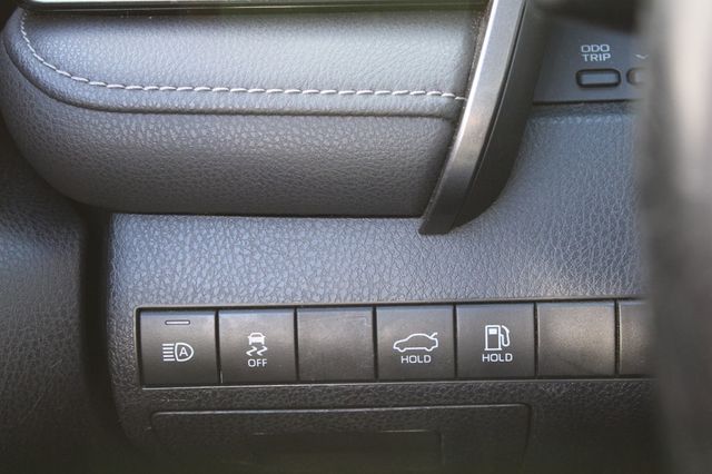 2019 Toyota Camry XSE Automatic - 22966139 - 32